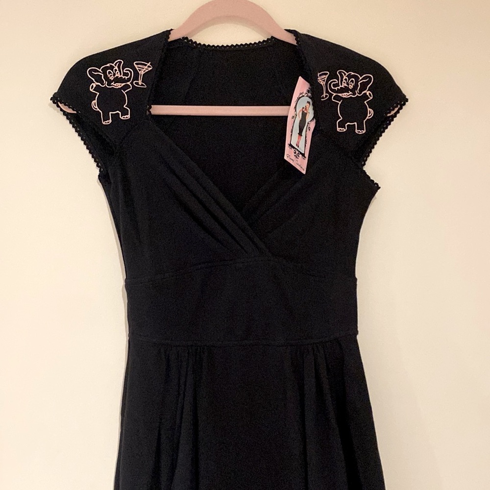 NWT Pinup Couture PUG Luscious Dress - Black with Pink Elelphants Sz Small